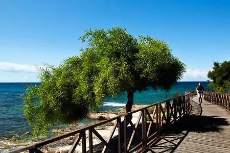 Amathusia Bayview Maria's Cozy Place * Parekklisia