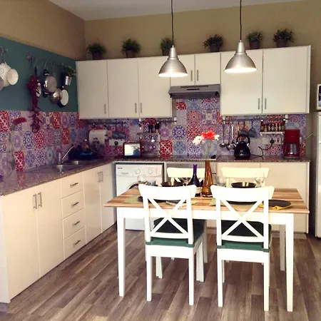 Amathusia Bayview Maria's Cozy Place Parekklisia